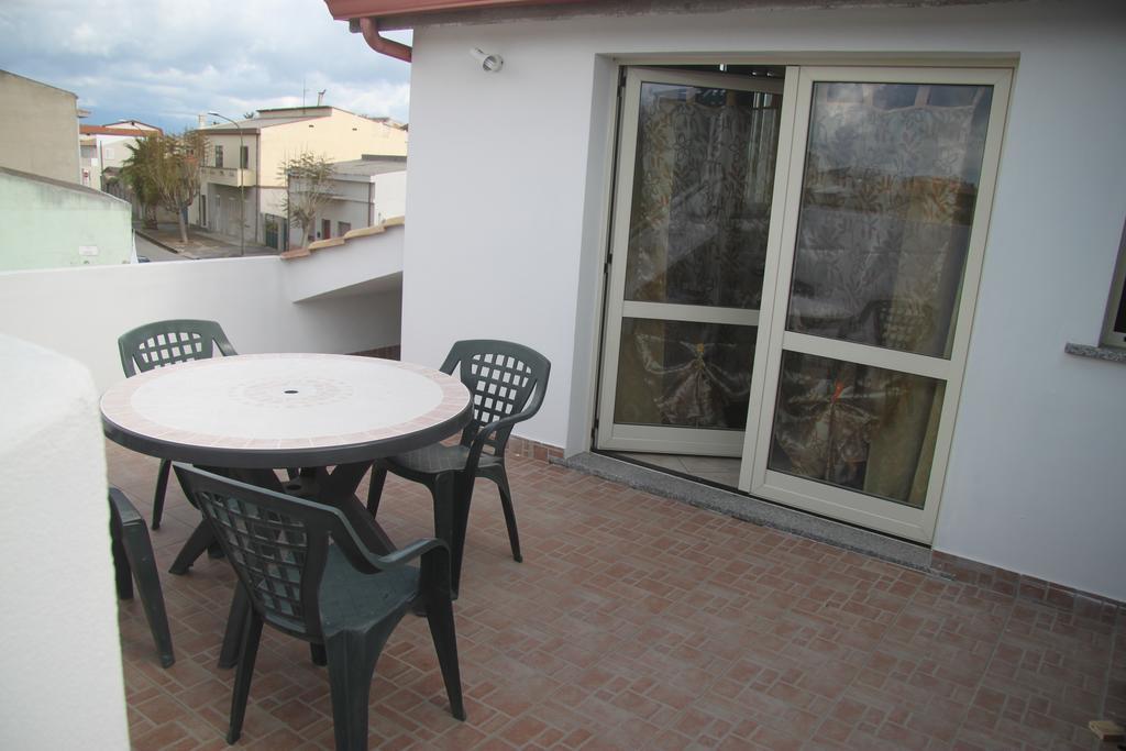 شقة Panta House San Giovanni Suèrgiu المظهر الخارجي الصورة